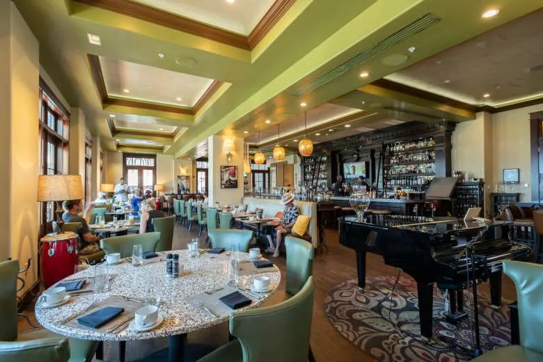 Michael Johnson at Havana Beach Bar & Grill