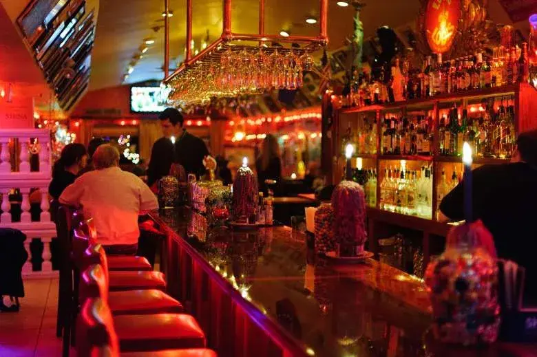 Cozy Spots for Food and Drinks in South Walton
