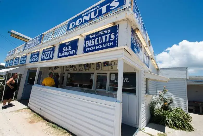 Thomas' Donut & Snack Shop is a Laguna Beach Legend
