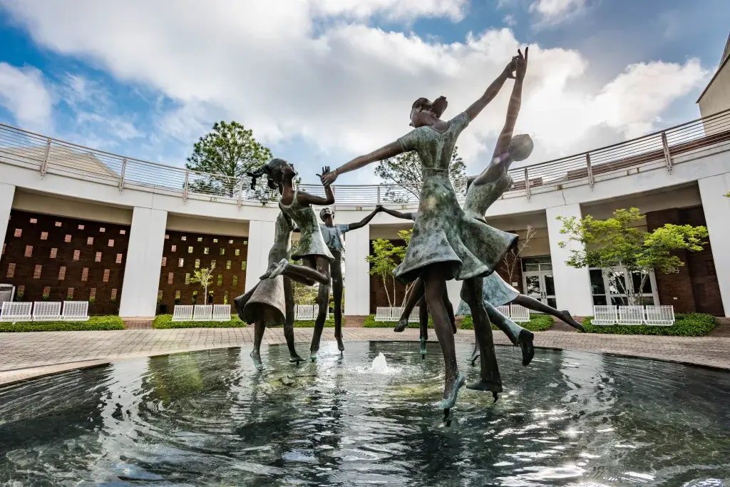 Mattie Kelly Fine & Performing Arts Center