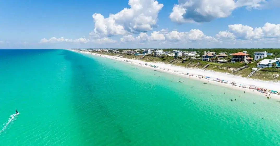 SoWal Style - Sparkling Modern In Heart Of Old Seagrove