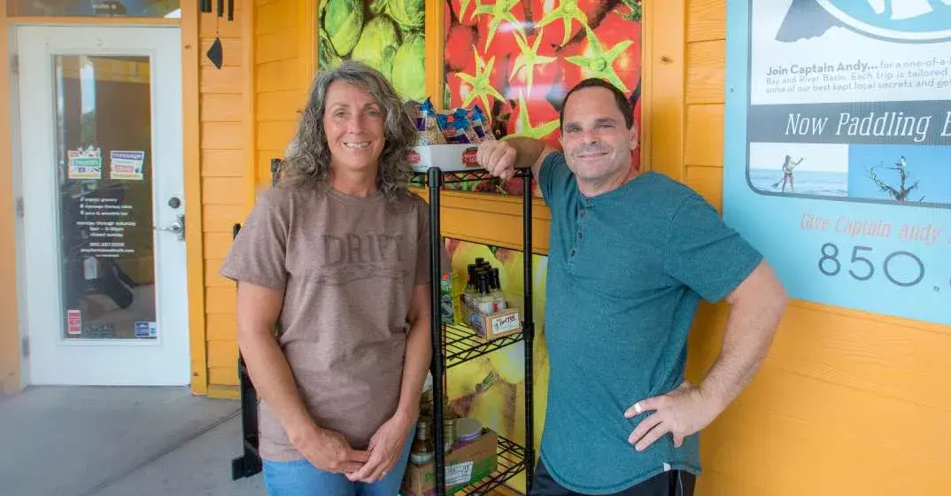 Shopping Local & Healthy in Paradise