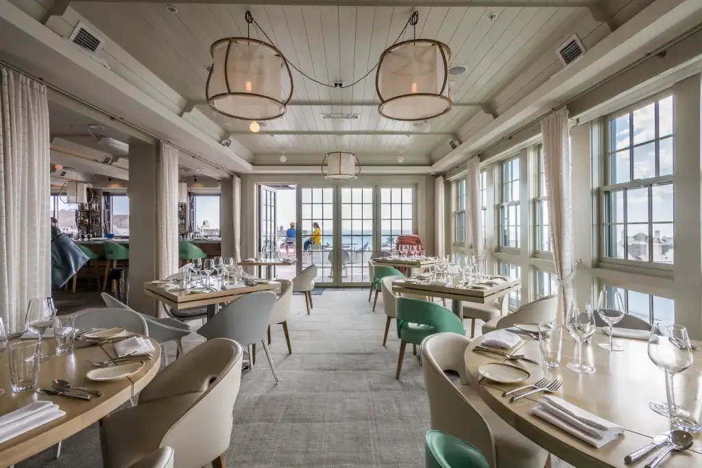 Pescado Seafood Grill and Rooftop Bar